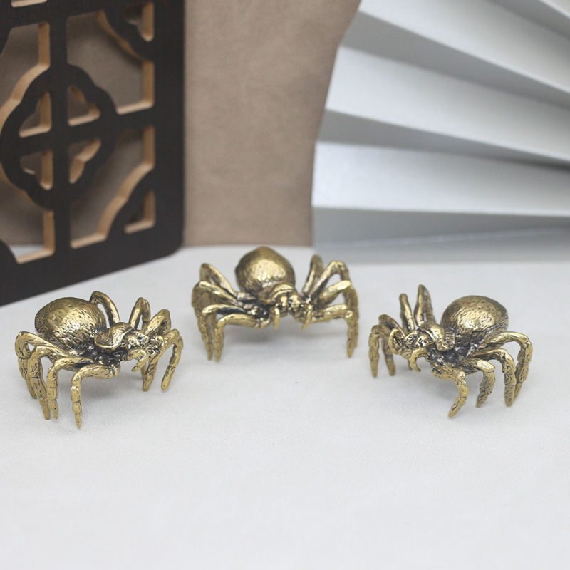 Brass Horror Spider Tricky Toy - огляд і ціна Car Accessories Oman